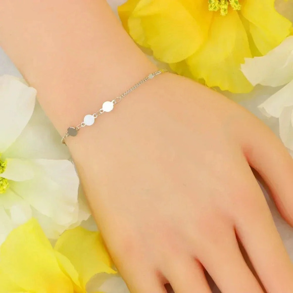 Minimalist Bracelet, Sleek & Modern Design, Women’s Fashion, YC110309-B - Picture 4 of 10